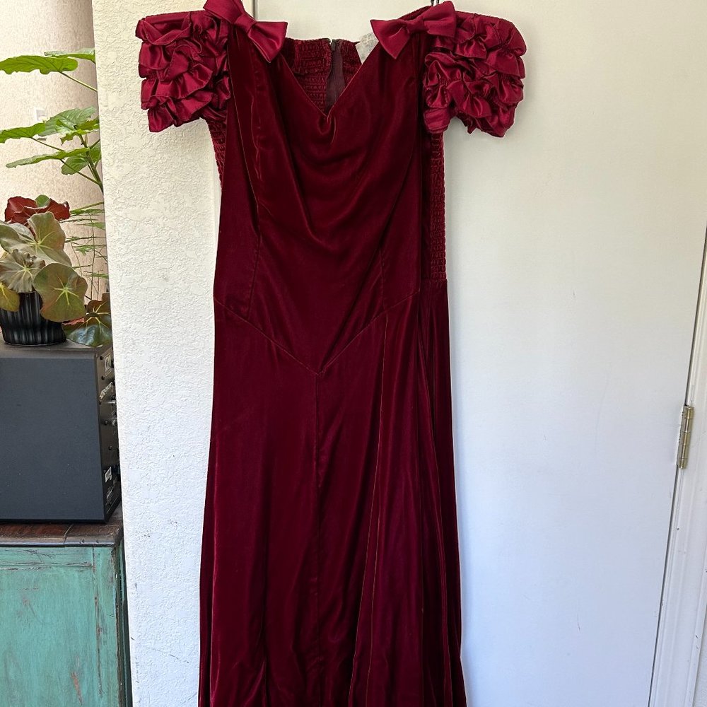 MODA INT'L, Size 14, Burgundy Formal Gown